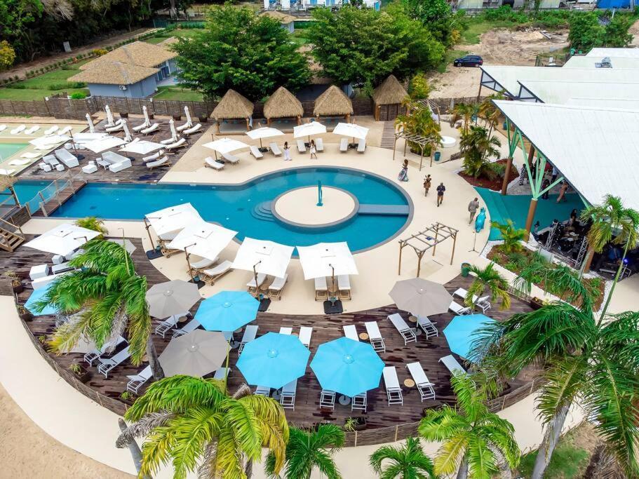 Katalea - Blue Dream, Plage, Piscine, Bar Grand-Bourg  Екстериор снимка